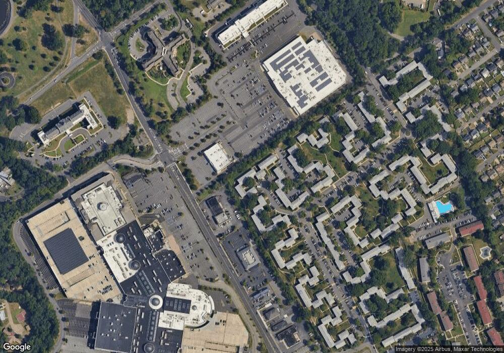 199 Evergreen Rd unit 12-A, Edison, NJ 08837 - photo 1