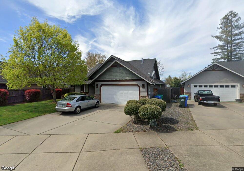 1382 SW David Dr, Grants Pass, OR 97527 - photo 1