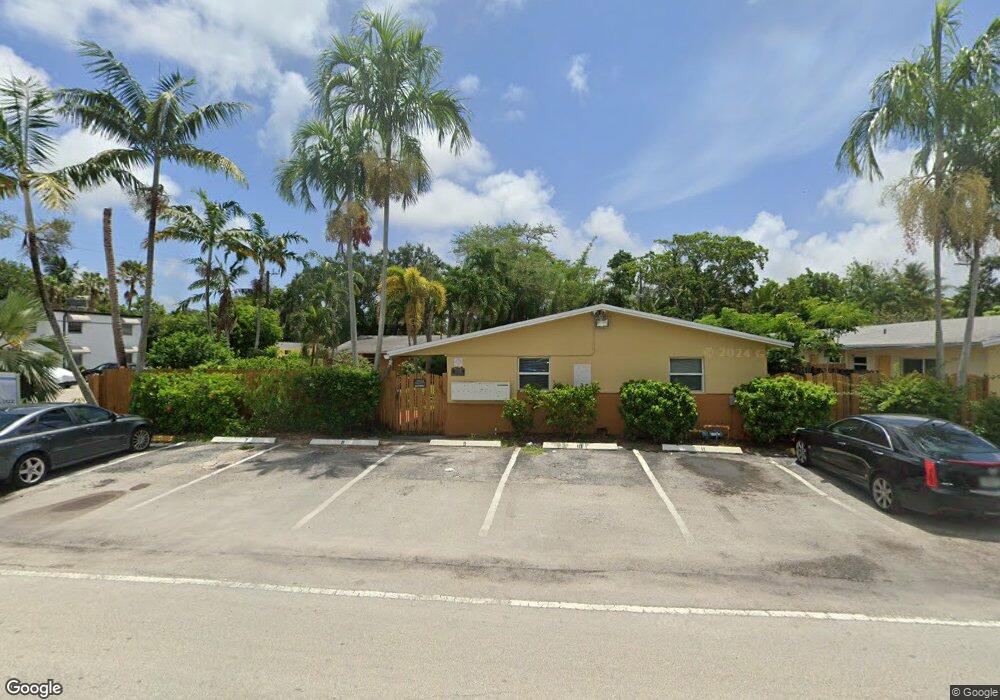 700 SW 15th Ave unit 5, Fort Lauderdale, FL 33312 - photo 1