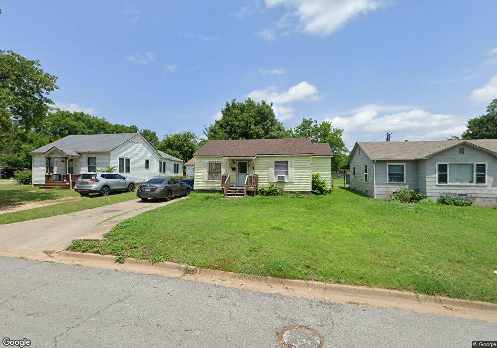 1127 W Munson St, Denison, TX 75020 - photo 1