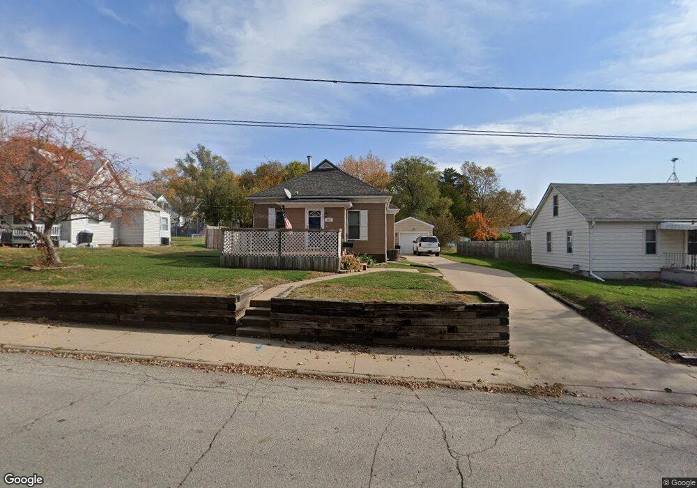 807 S Center St, Shenandoah, IA 51601 - photo 1