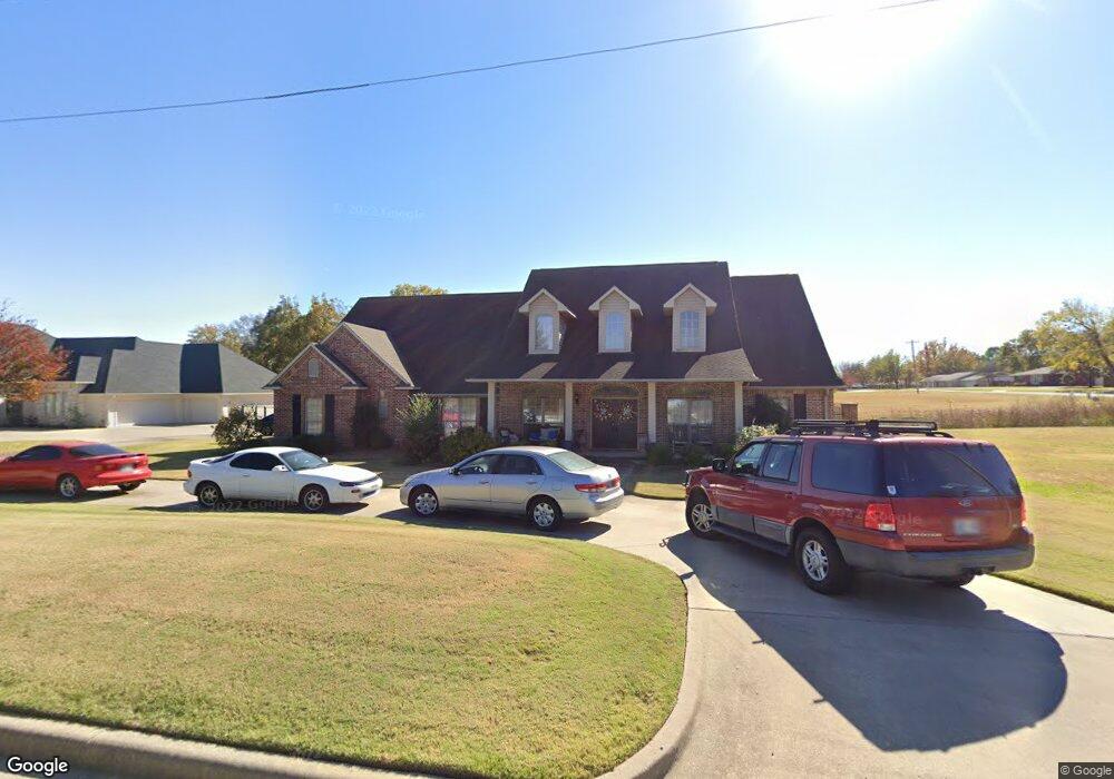 1820 Hollingsworth Dr, Ardmore, OK 73401 - photo 1