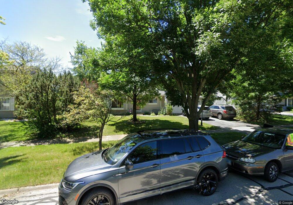 2819 Springdale Cir, Naperville, IL 60564 - photo 1