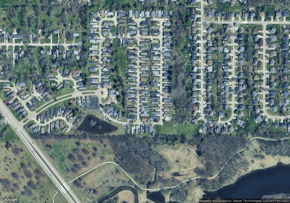 4221 Hampton Cir, Des Moines, IA 50320 - photo 1