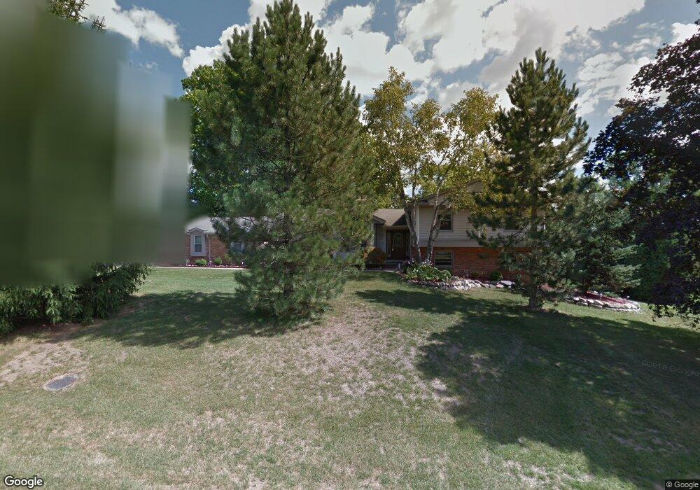 5025 Kings Gate Way, Bloomfield Hills, MI 48302 - photo 1