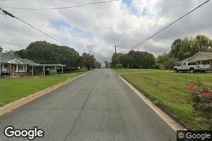 2031 Sunset Dr, Mount Airy, NC 27030
