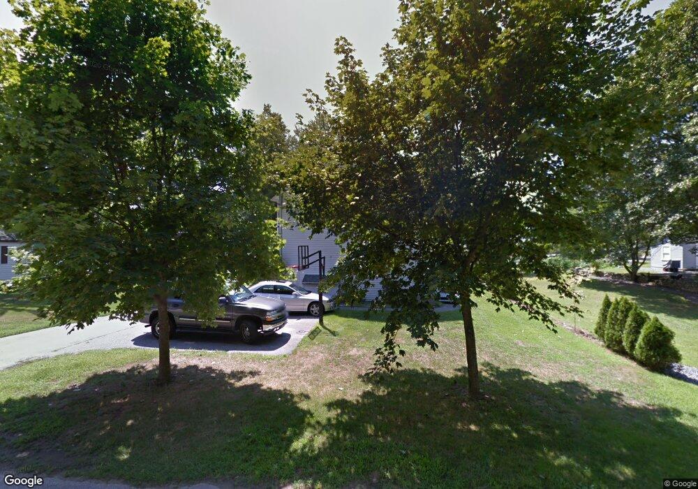 16 Gloria Ave, Hudson, NH 03051 - photo 1