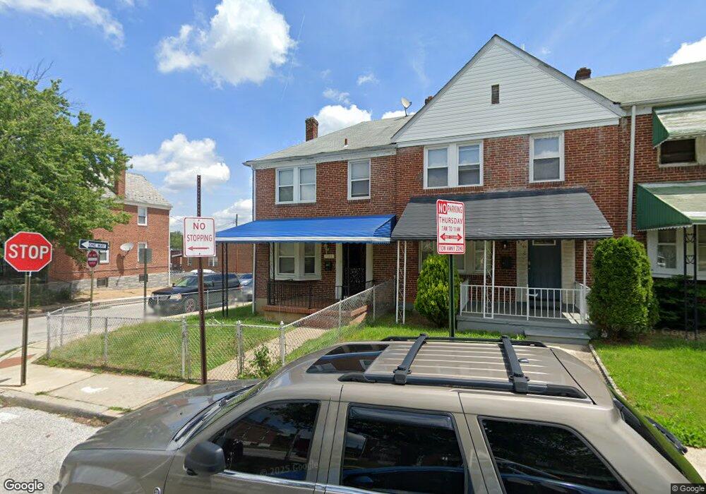 821 Wildwood Pkwy, Baltimore, MD 21229 - photo 1