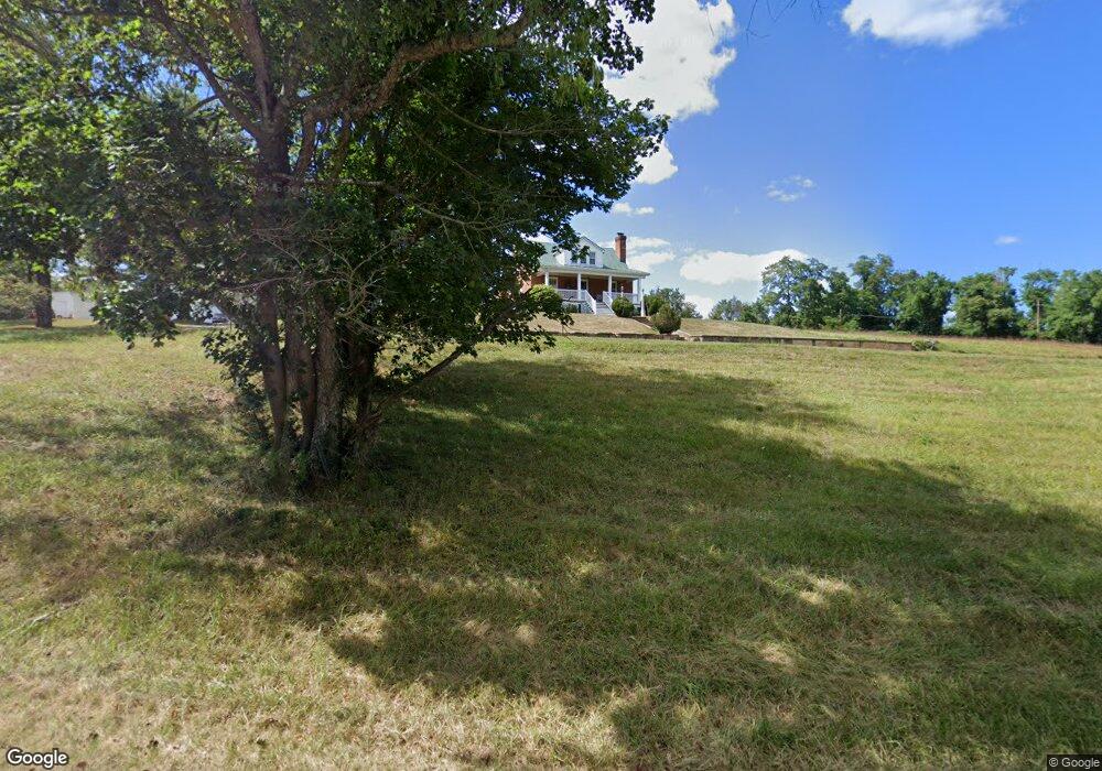 79 West Hill Rd, Staunton, VA 24401 - photo 1