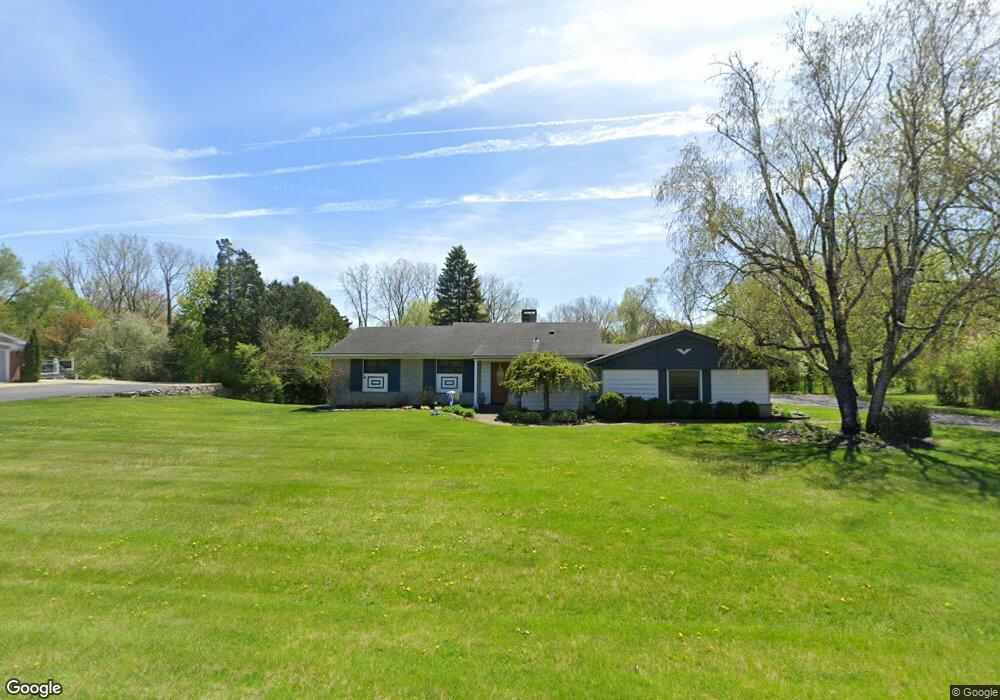 1262 Ashover Dr, Bloomfield Hills, MI 48304 - photo 1