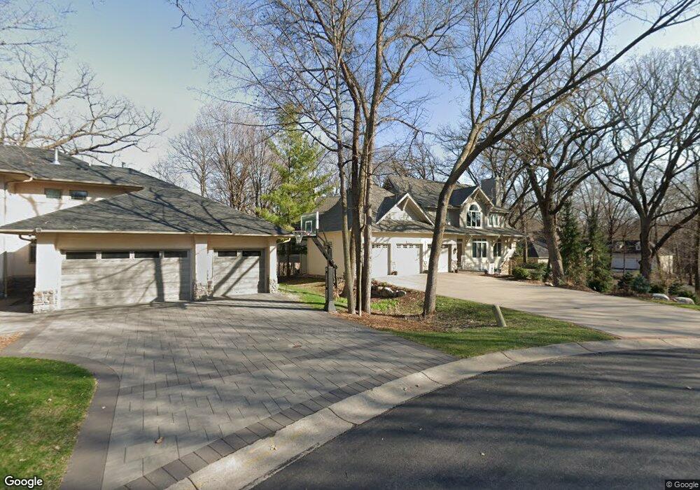 25715 Maple View Ct, Excelsior, MN 55331 - photo 1