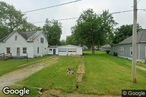 148 S 3rd St, Witt, IL 62094