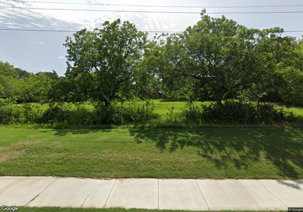 1501 Fort Worth Dr, Denton, TX 76205 - photo 1