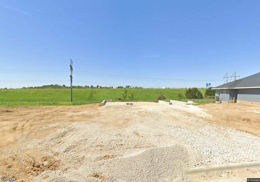 3809 Bluebird Dr SW, Cedar Rapids, IA 52404 - photo 1