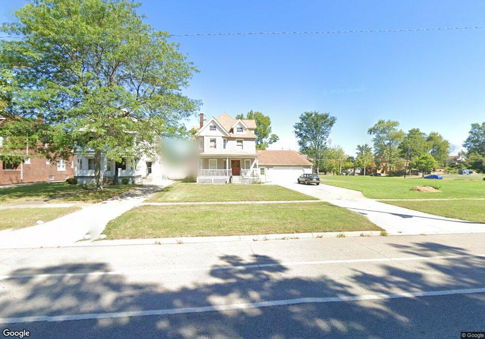 2069 E 31st St, Lorain, OH 44055 - photo 1