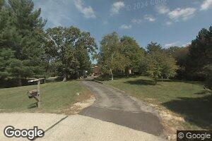 S45W33410 Hengen Dr, Dousman, WI 53118