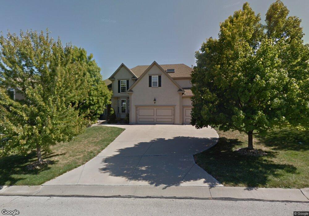 21529 W 99th St, Lenexa, KS 66220 - photo 1