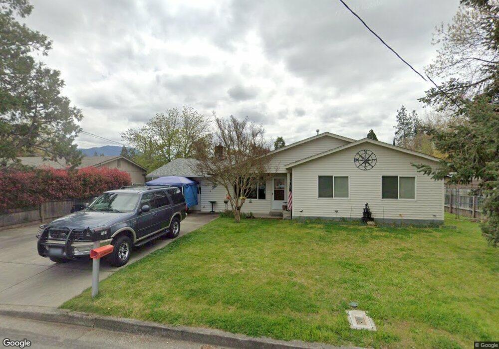 1501 SW Jordan St, Grants Pass, OR 97526 - photo 1