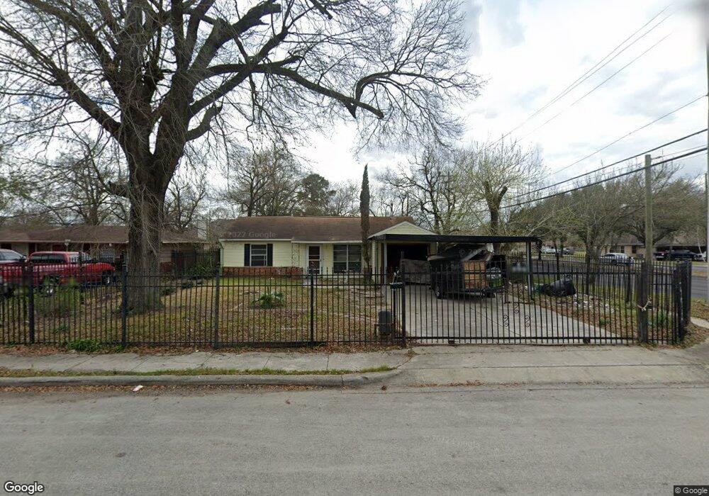 5202 Dewberry St, Houston, TX 77021 - photo 1