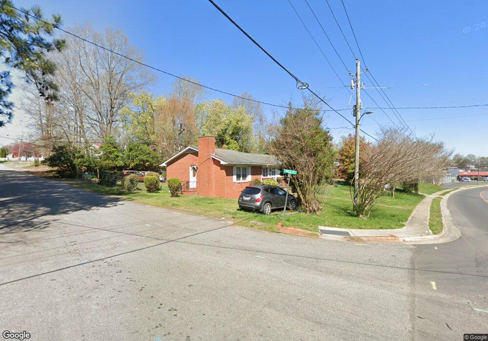 620 W Raleigh St, Siler City, NC 27344 - photo 1