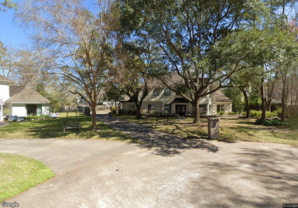 11735 Bayhurst Dr, Houston, TX 77024 - photo 1