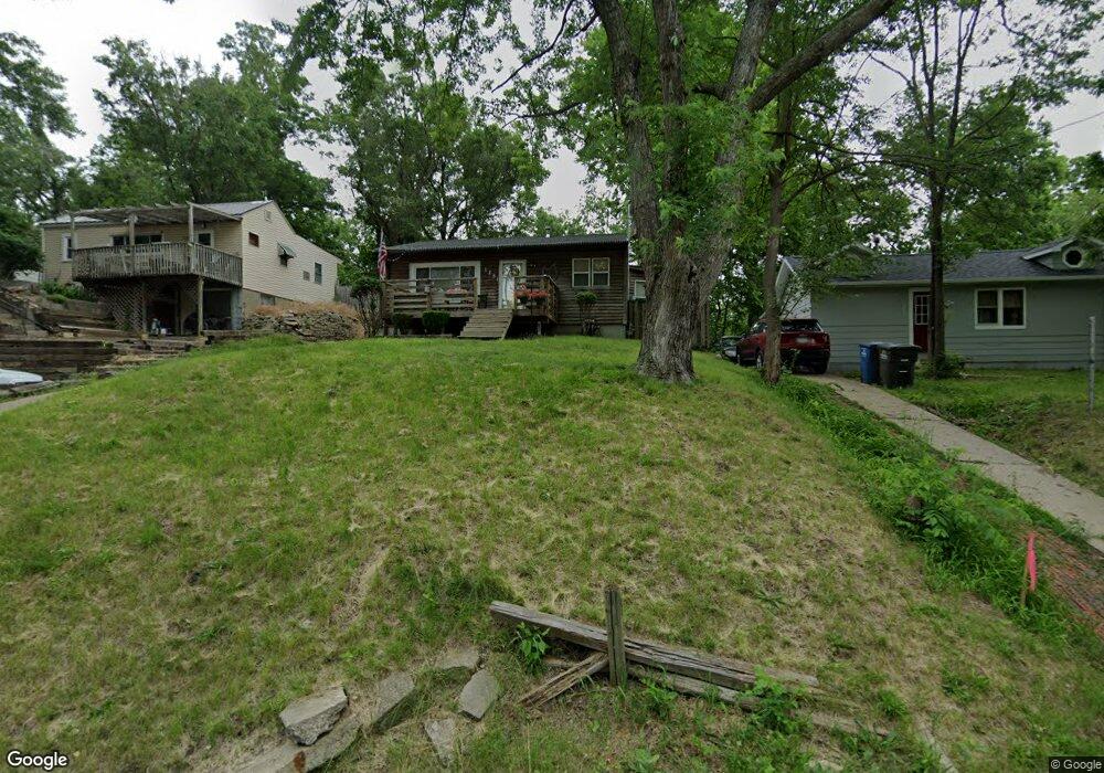 1251 E 34th St, Des Moines, IA 50317 - photo 1