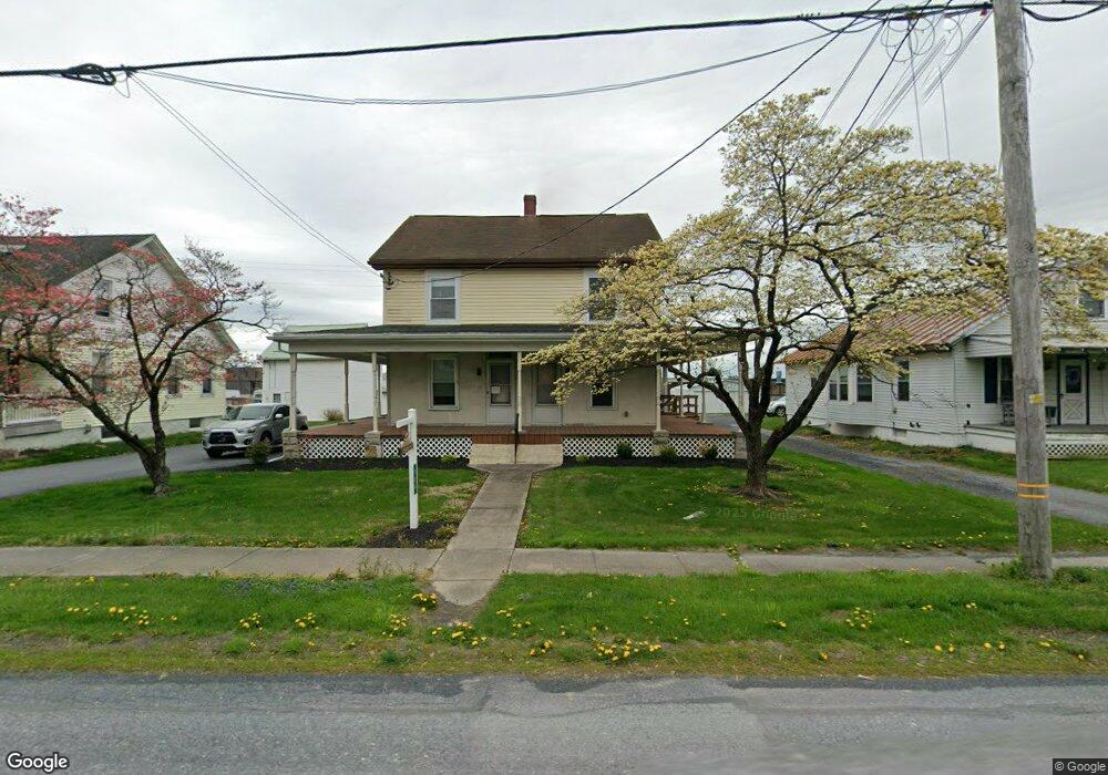 984 W Main St, New Holland, PA 17557 - photo 1