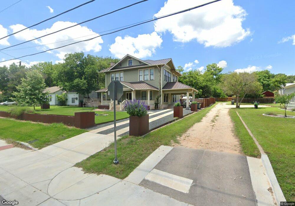 916 W Hopkins St, San Marcos, TX 78666 - photo 1