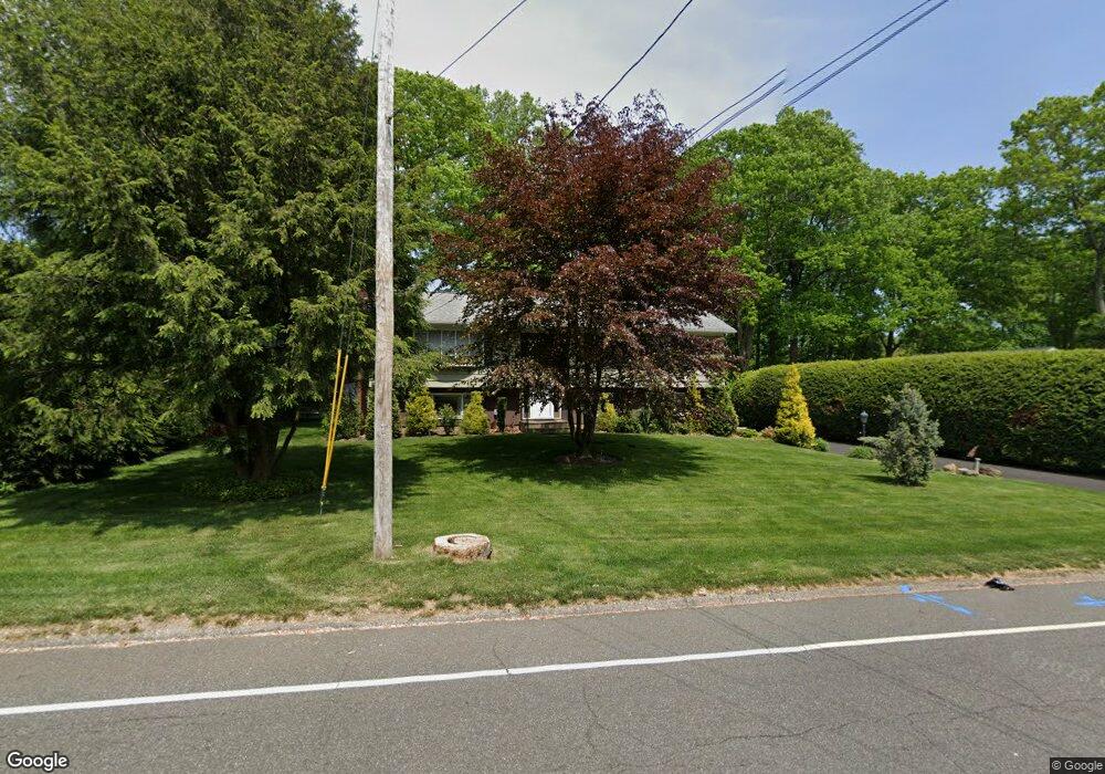 125 Middlebrooks Ave, Trumbull, CT 06611 - photo 1