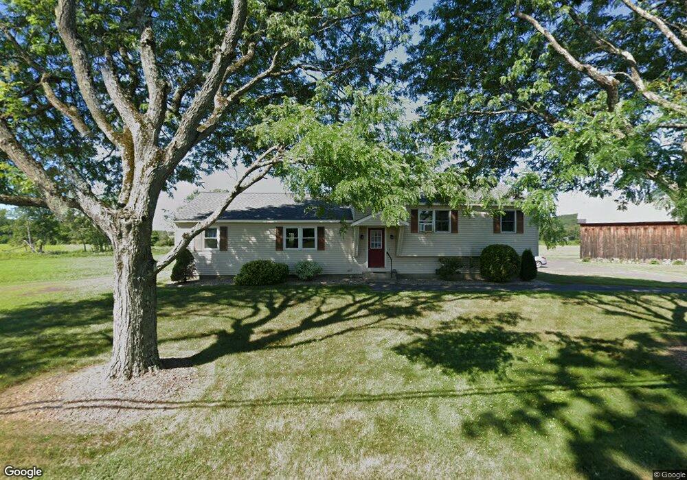 153 N Hatfield Rd, North Hatfield, MA 01066 - photo 1