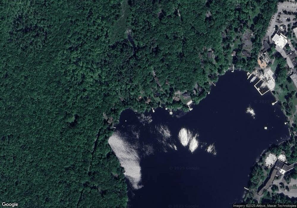 442 W Shore Dr, Hawley, PA 18428 - photo 1