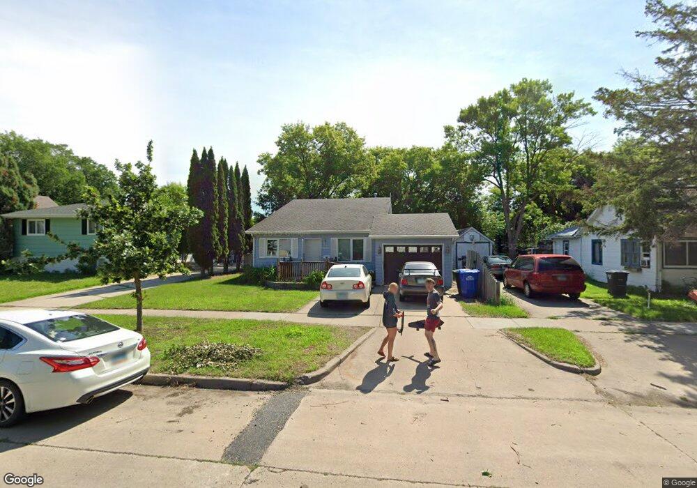 1430 16 1 2 St S, Fargo, ND 58103 - photo 1