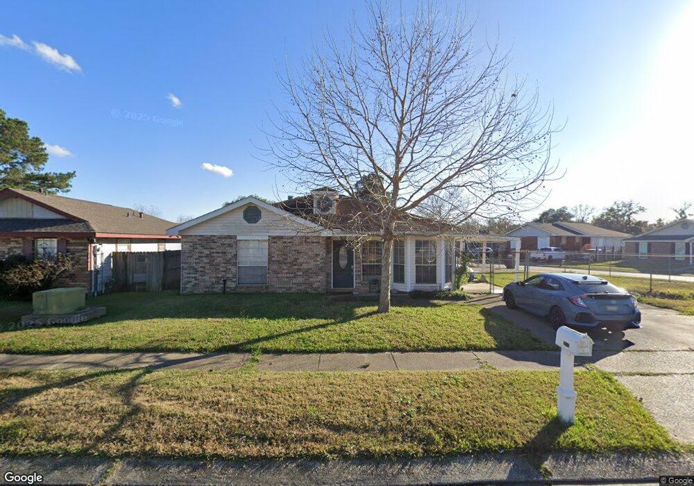 2813 Bayou Teche Dr, Marrero, LA 70072 - photo 1