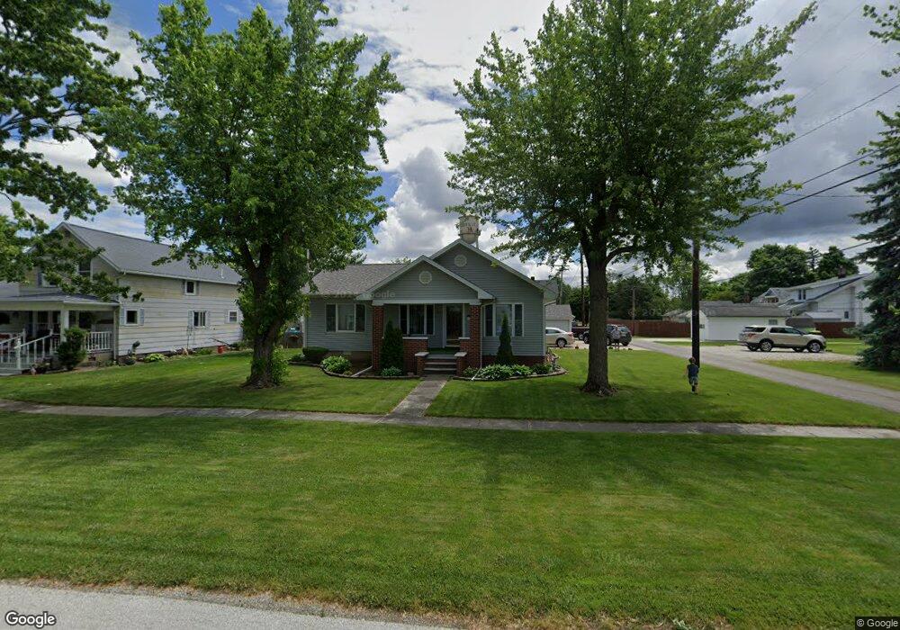 217 N Cherry St, Woodville, OH 43469 - photo 1