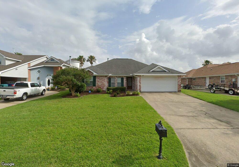 402 Moonraker Dr, Slidell, LA 70458 - photo 1