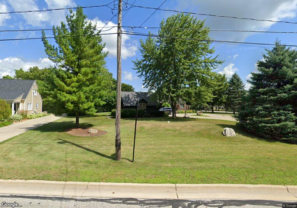 1100 W Tuscola St, Frankenmuth, MI 48734 - photo 1