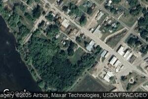 101 6th St, Eldon, IA 52554
