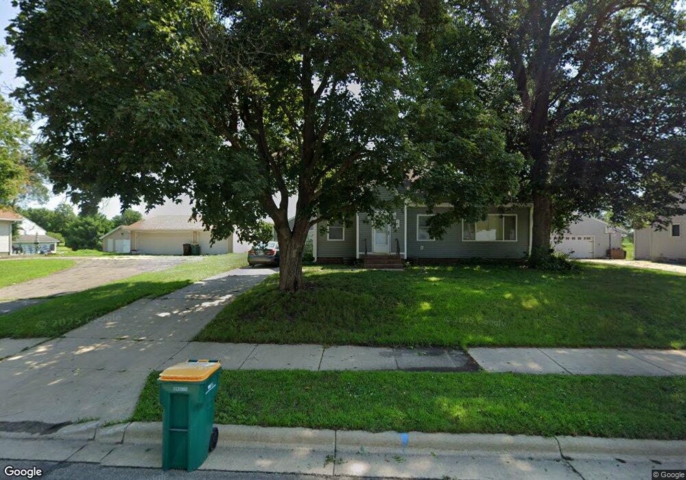 307 Independence Ave S, Clarks Grove, MN 56016 - photo 1