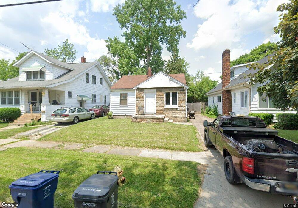 2214 Swayze St, Flint, MI 48503 - photo 1