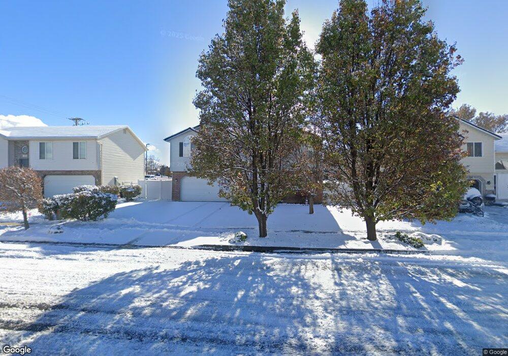 1527 W 1950 N, Clearfield, UT 84015 - photo 1