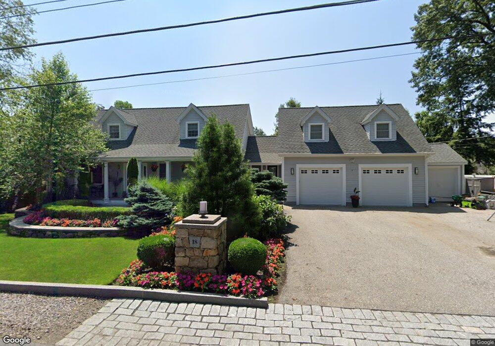 18 Lee St, Nashua, NH 03064 - photo 1