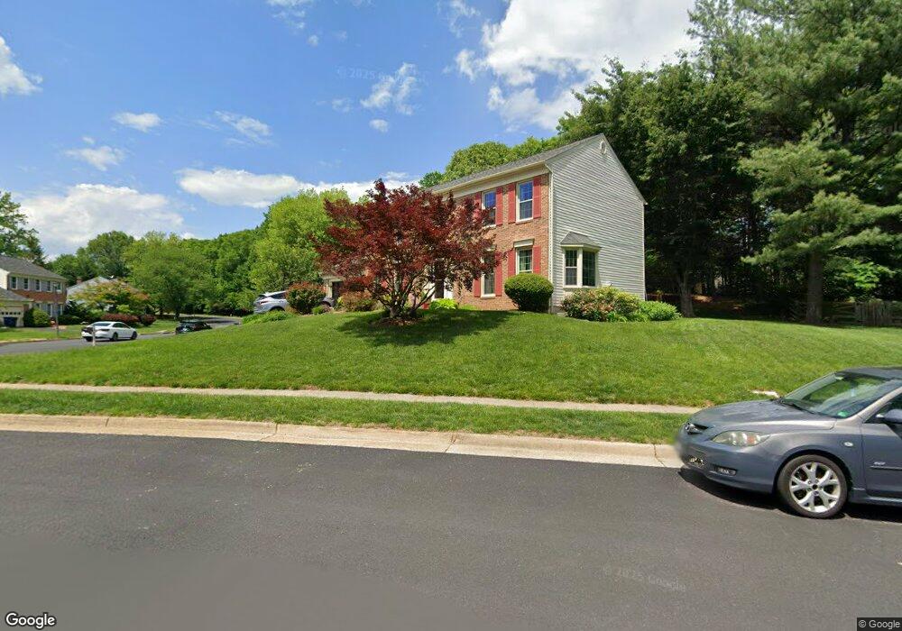 7853 Roundabout Way, Springfield, VA 22153 - photo 1