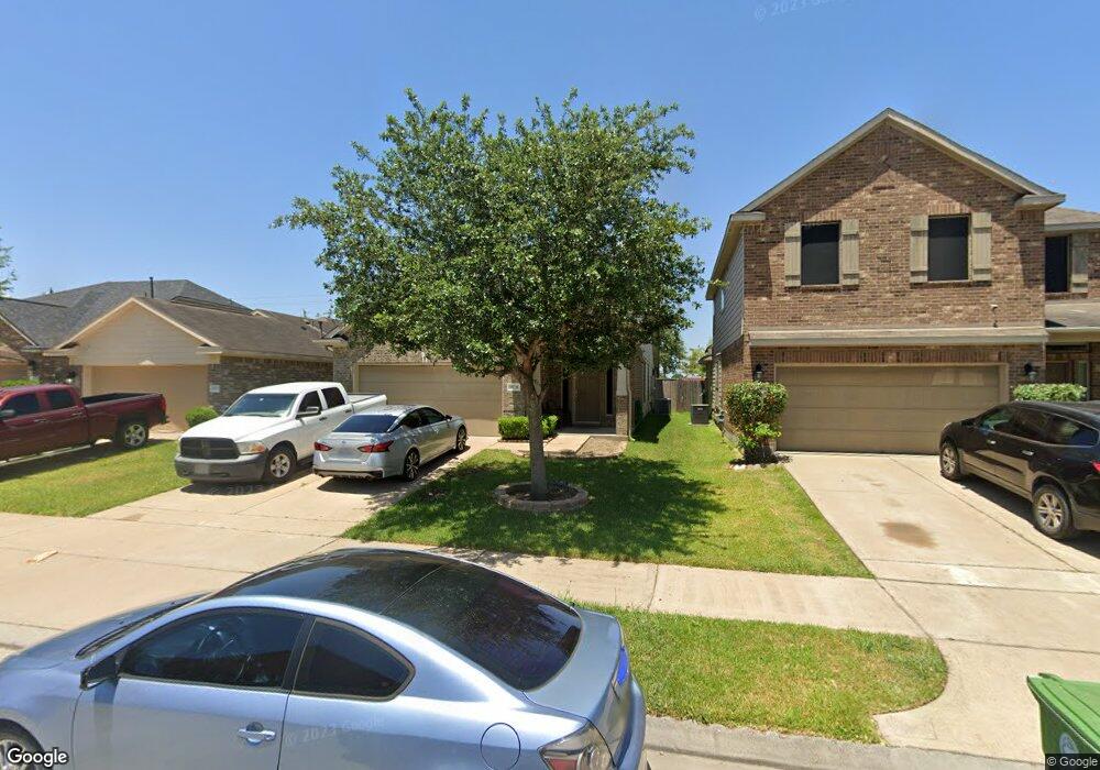 10718 Fuqua Oaks Ln, Houston, TX 77075 - photo 1