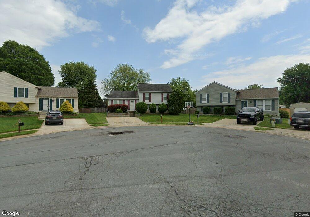 703 Lilly Pond Ct, Edgewood, MD 21040 - photo 1