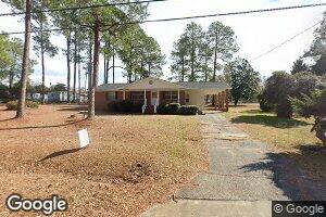 1134 Lake Dr, Soperton, GA 30457