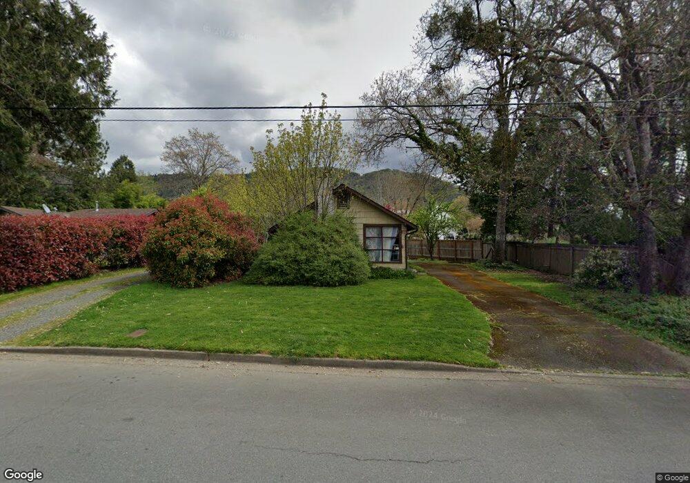 1329 NE 9th St, Grants Pass, OR 97526 - photo 1
