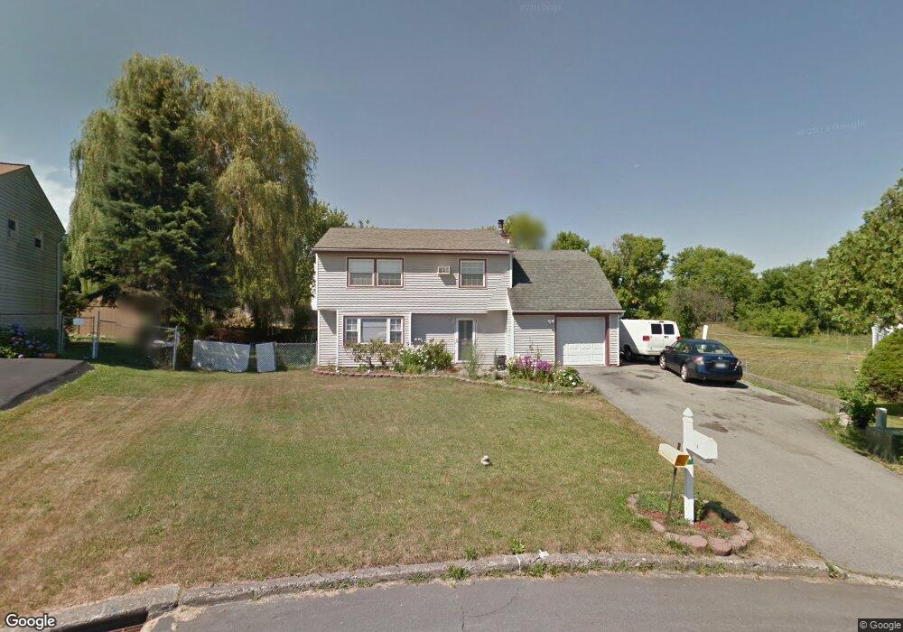 31 Twin Wells Ct, Middletown, NY 10940 - photo 1