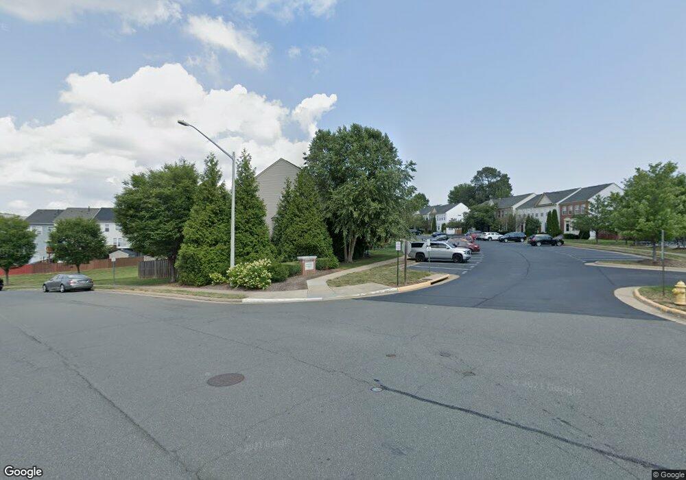 15404 Elizabeth Burbage Loop, Woodbridge, VA 22191 - photo 1