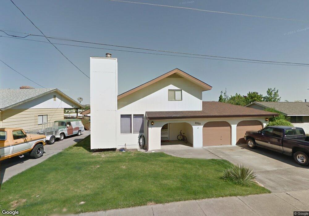 2233 SW Ladow Ave, Pendleton, OR 97801 - photo 1