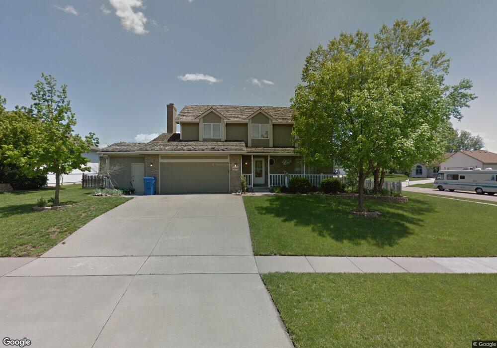 4208 SW Stone Ave, Topeka, KS 66610 - photo 1